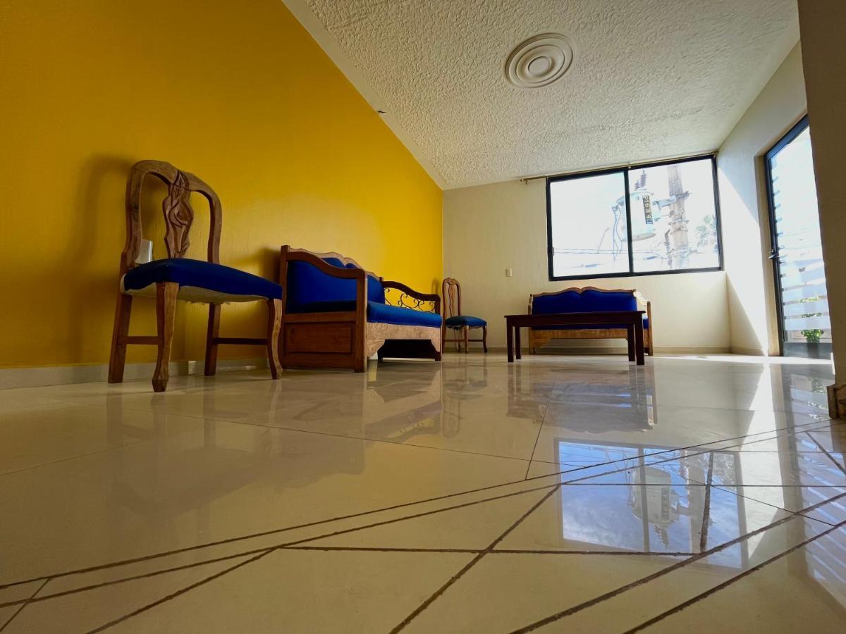 Beautiful Private House In The Downtown With 3 Floors Villa Tepatitlan de Morelos Exterior photo